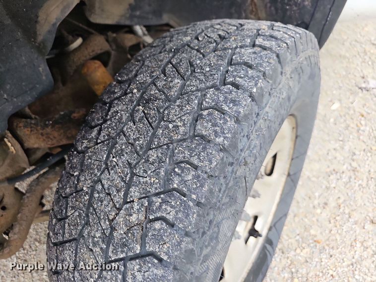 image for item NT9920 2003 Chevrolet Silverado 2500HD  pickup truck