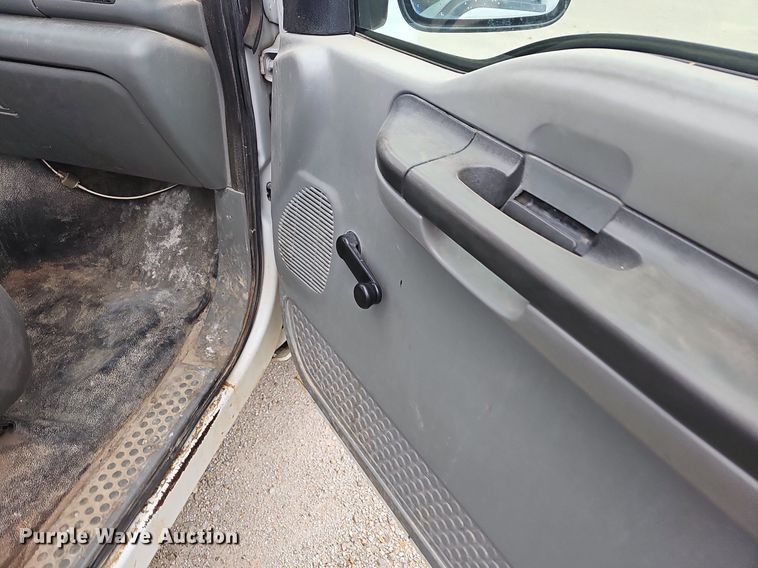 image for item NT9921 2007 Ford F250 Super Duty  pickup truck