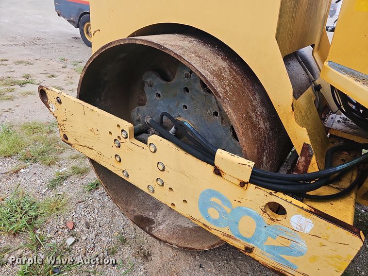 image for item NT9922 1996 Vibromax W602d  single drum roller