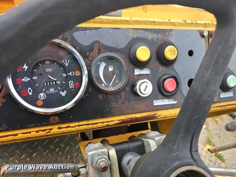 image for item NT9922 1996 Vibromax W602d  single drum roller