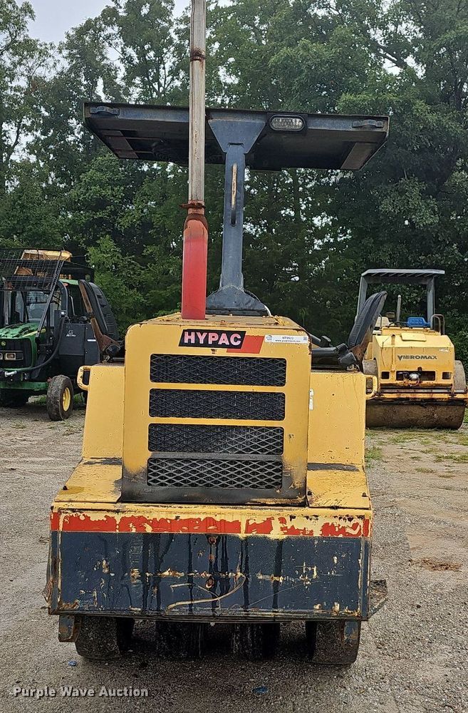image for item NT9923 2002 Hypac C530AH  pneumatic roller