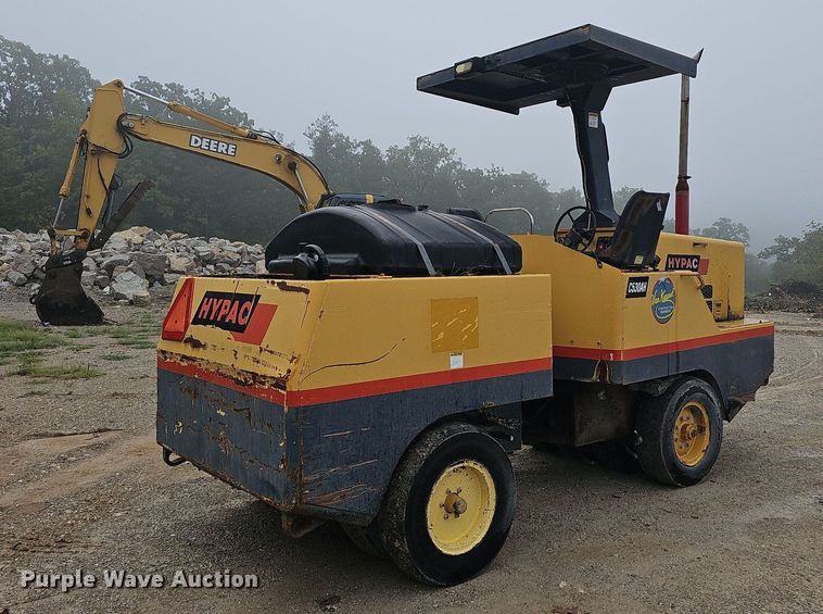 image for item NT9923 2002 Hypac C530AH  pneumatic roller