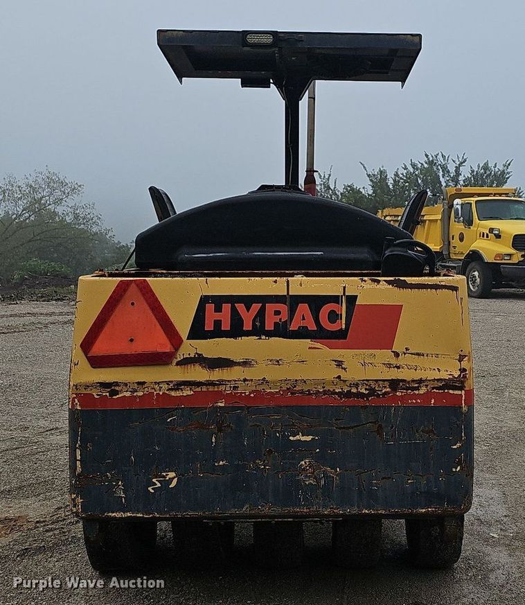 image for item NT9923 2002 Hypac C530AH  pneumatic roller