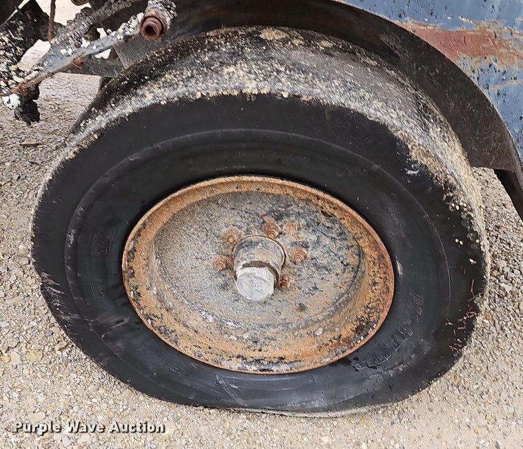 image for item NT9923 2002 Hypac C530AH  pneumatic roller