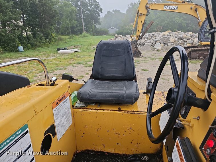 image for item NT9923 2002 Hypac C530AH  pneumatic roller