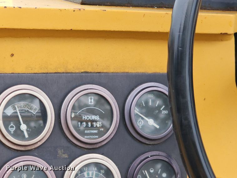 image for item NT9923 2002 Hypac C530AH  pneumatic roller