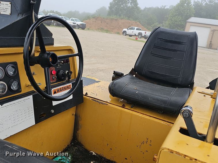 image for item NT9923 2002 Hypac C530AH  pneumatic roller