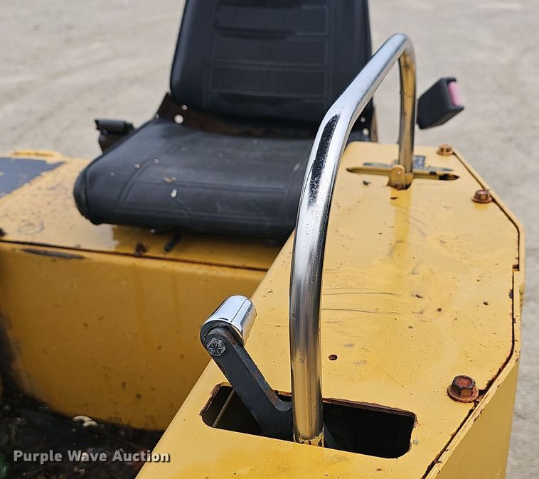 image for item NT9923 2002 Hypac C530AH  pneumatic roller