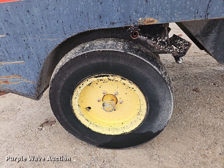 image for item NT9923 2002 Hypac C530AH  pneumatic roller