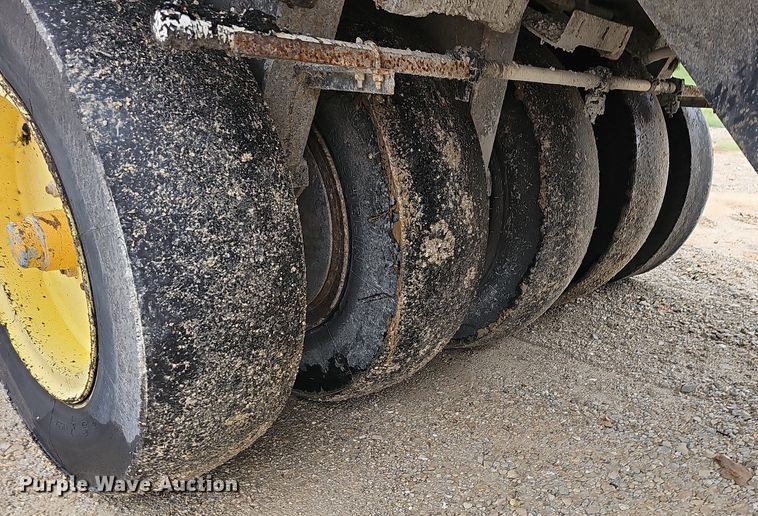 image for item NT9923 2002 Hypac C530AH  pneumatic roller