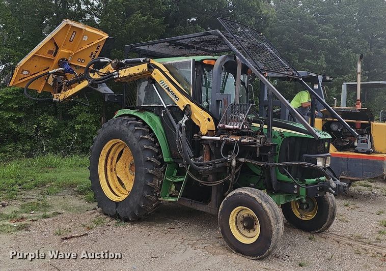 image for item NT9924 2006 John Deere 6415  tractor