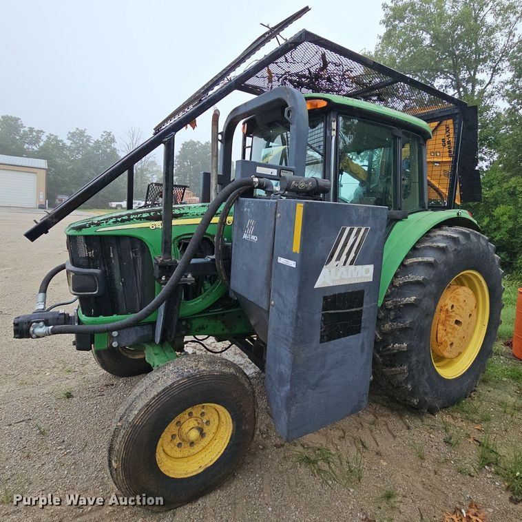image for item NT9924 2006 John Deere 6415  tractor