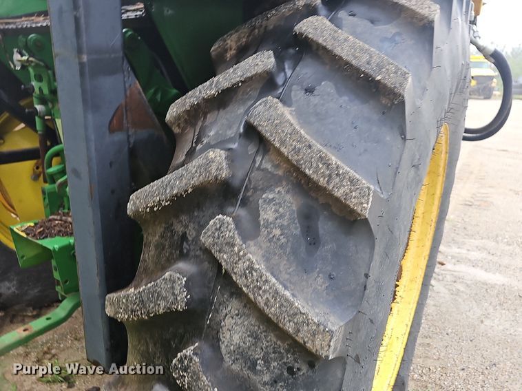 image for item NT9924 2006 John Deere 6415  tractor