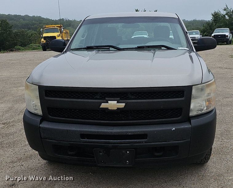 image for item NT9927 2009 Chevrolet Silverado 1500  Crew Cab pickup truck