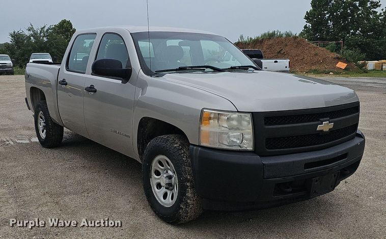 image for item NT9927 2009 Chevrolet Silverado 1500  Crew Cab pickup truck