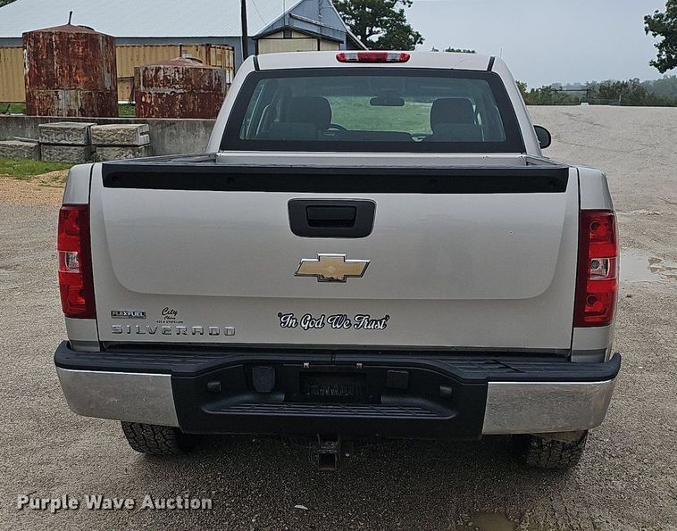 image for item NT9927 2009 Chevrolet Silverado 1500  Crew Cab pickup truck