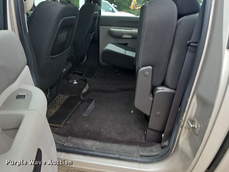 image for item NT9927 2009 Chevrolet Silverado 1500  Crew Cab pickup truck