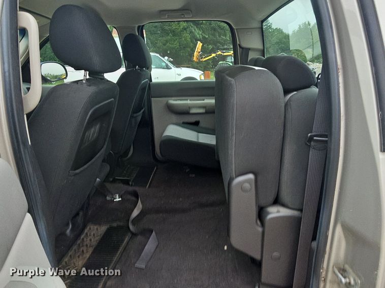 image for item NT9927 2009 Chevrolet Silverado 1500  Crew Cab pickup truck