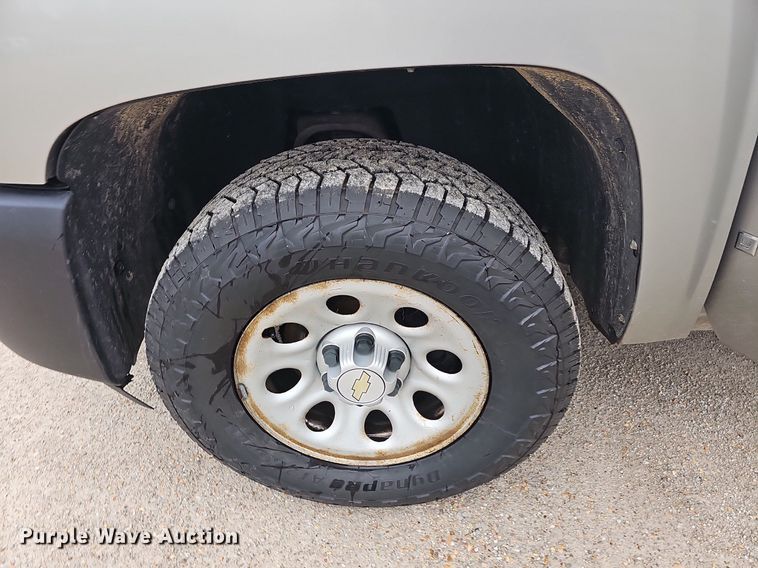 image for item NT9927 2009 Chevrolet Silverado 1500  Crew Cab pickup truck