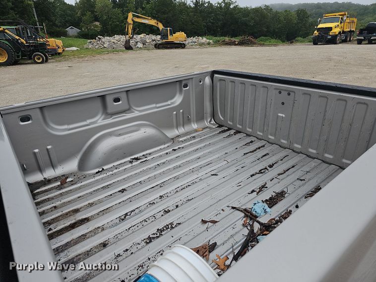 image for item NT9927 2009 Chevrolet Silverado 1500  Crew Cab pickup truck