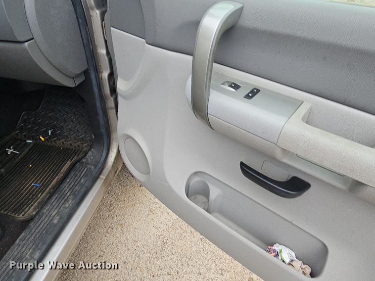 image for item NT9927 2009 Chevrolet Silverado 1500  Crew Cab pickup truck