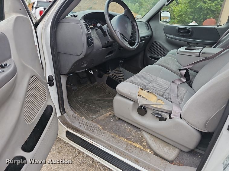 image for item NT9930 2002 Ford F150  SuperCab pickup truck