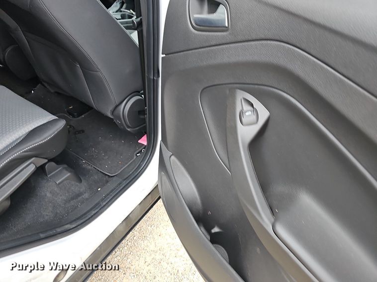 image for item NT9931 2017 Ford Escape  SUV