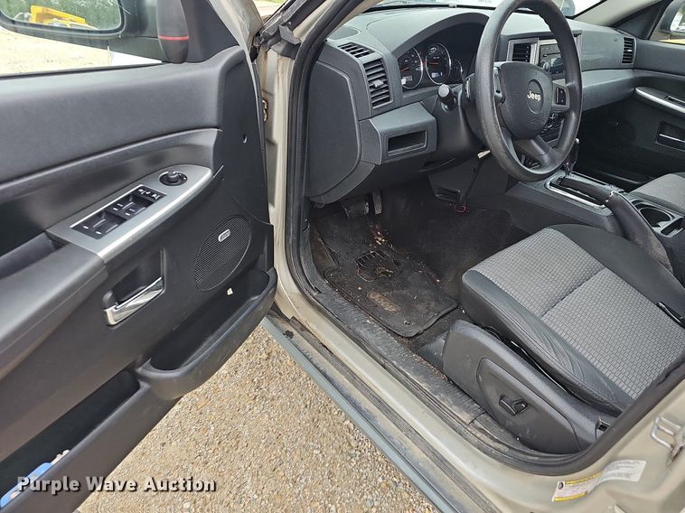 image for item NT9933 2009 Jeep Grand Cherokee  SUV