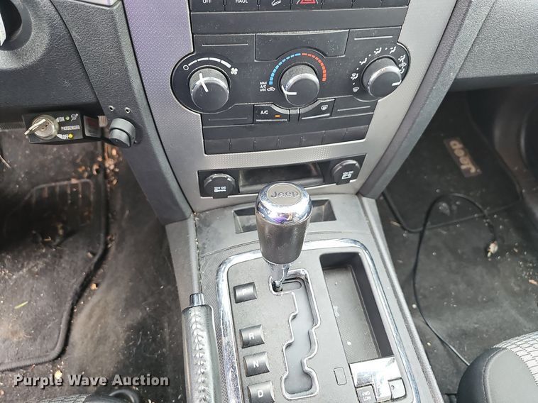 image for item NT9933 2009 Jeep Grand Cherokee  SUV