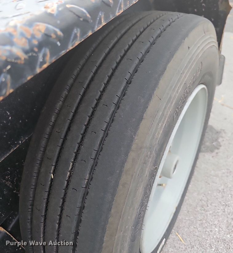 image for item NT9941 2014 Kaufman  tilt deck equipment trailer