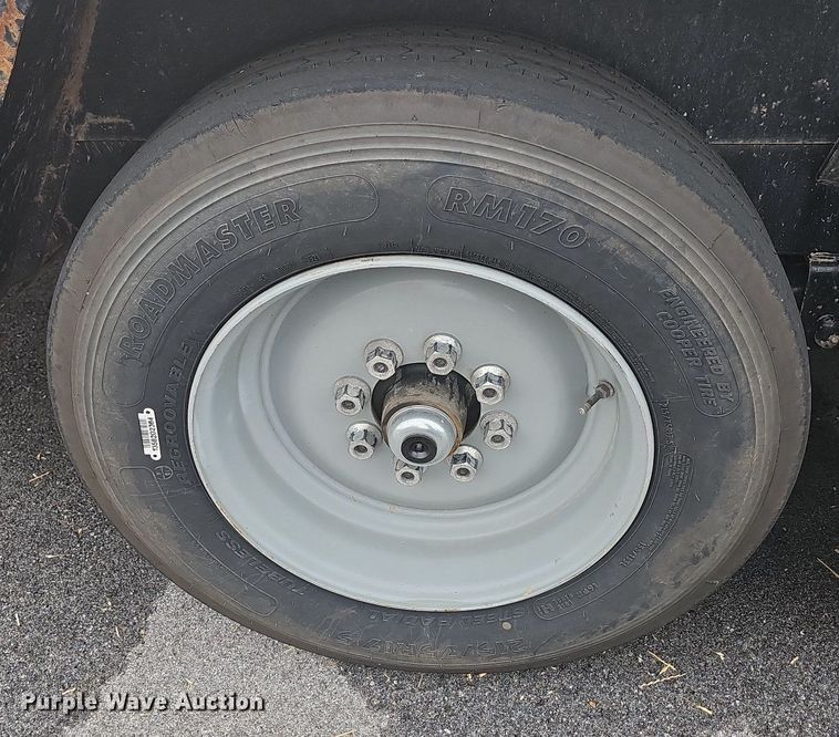 image for item NT9941 2014 Kaufman  tilt deck equipment trailer