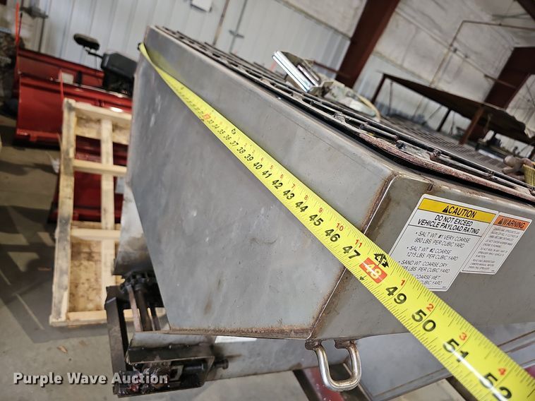 image for item NT9942 SaltDogg SCH096C  spreader