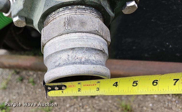 image for item NT9944 1998  Ford LLA9000  tank truck