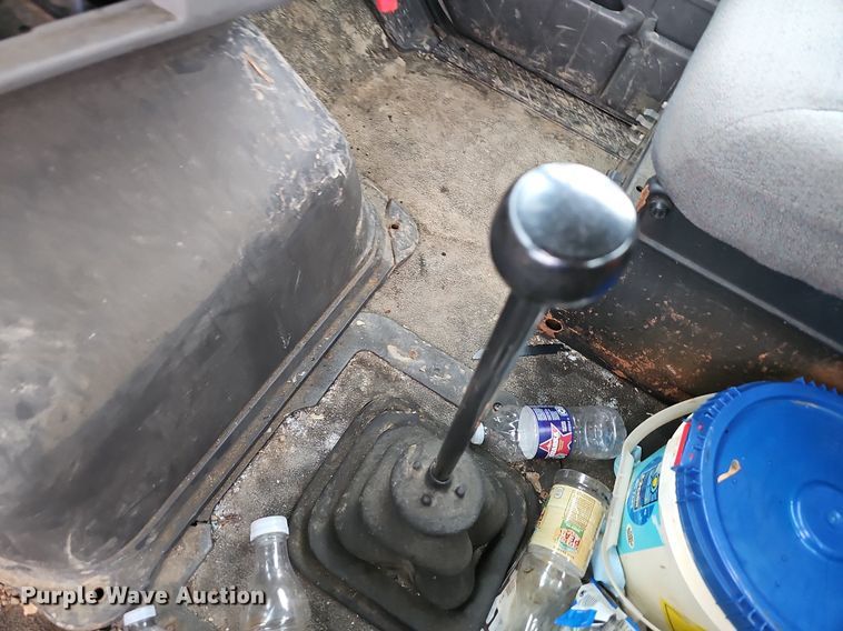 image for item NT9944 1998  Ford LLA9000  tank truck