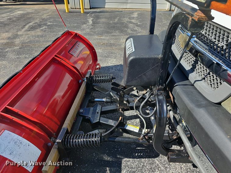 image for item NT9951 2004 Chevrolet Silverado 2500HD  Ext. Cab flatbed pickup truck