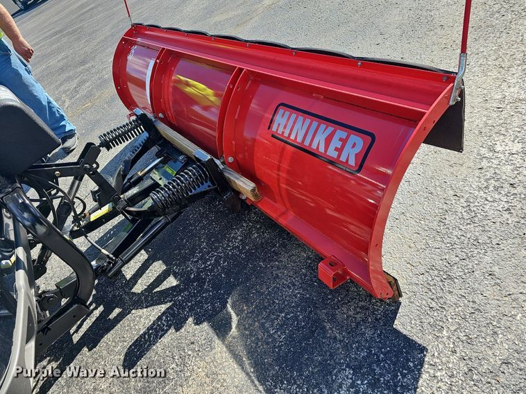 image for item NT9951 2004 Chevrolet Silverado 2500HD  Ext. Cab flatbed pickup truck