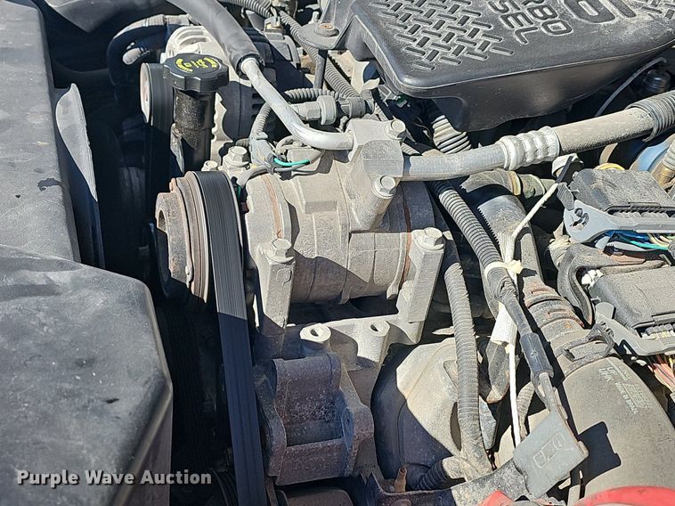 image for item NT9951 2004 Chevrolet Silverado 2500HD  Ext. Cab flatbed pickup truck