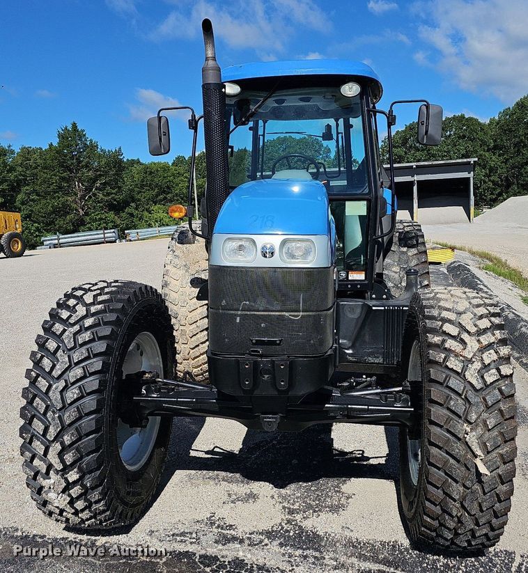 image for item NT9952 2014 New Holland TS6.140  MFWD tractor