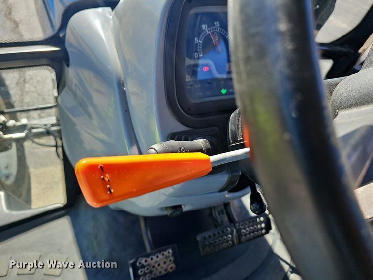 image for item NT9952 2014 New Holland TS6.140  MFWD tractor