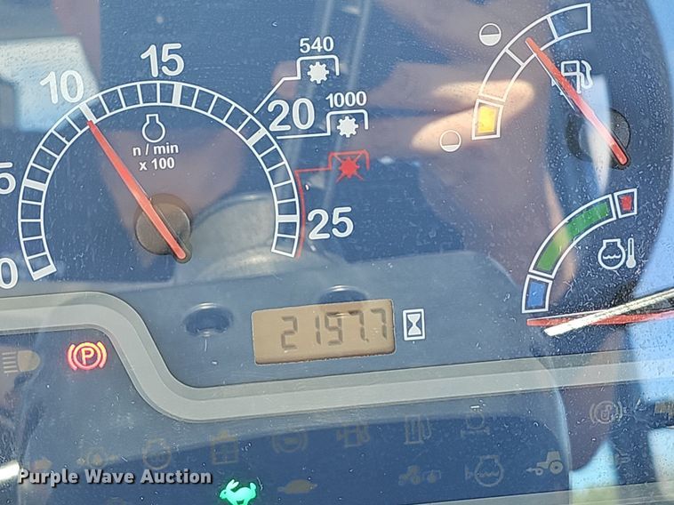 image for item NT9952 2014 New Holland TS6.140  MFWD tractor