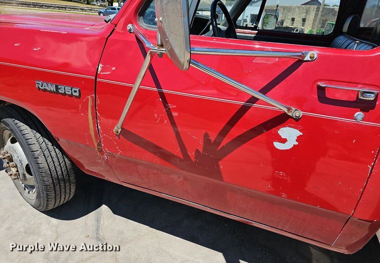 image for item NU9083 1992 Dodge D350  utility bed pickup truck