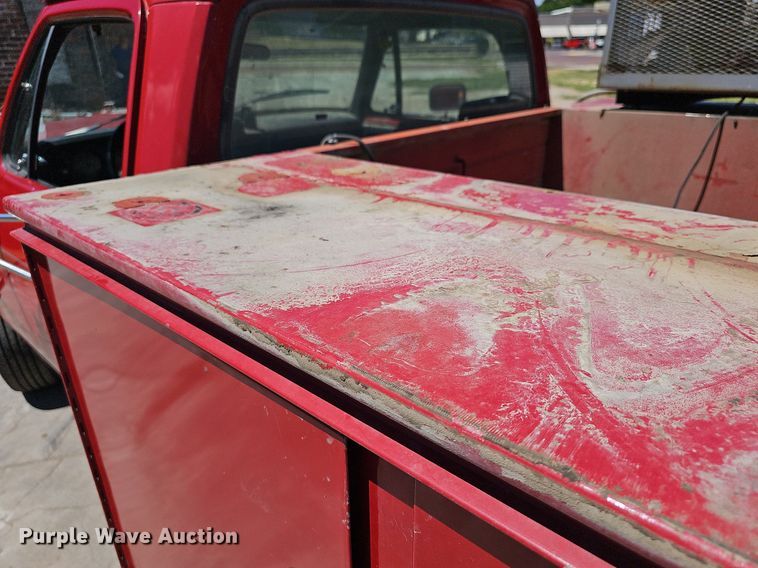 image for item NU9083 1992 Dodge D350  utility bed pickup truck