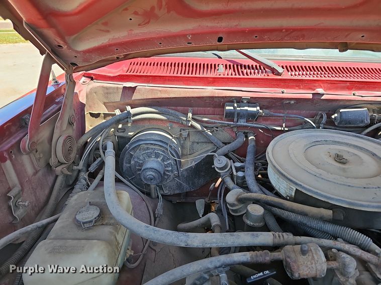 image for item NU9083 1992 Dodge D350  utility bed pickup truck