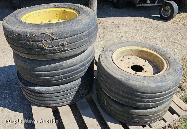 image for item NU9130 John Deere CX15  rotary mower