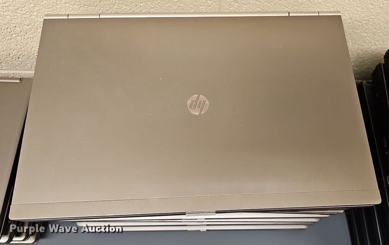 image for item NU9138 (56) laptops