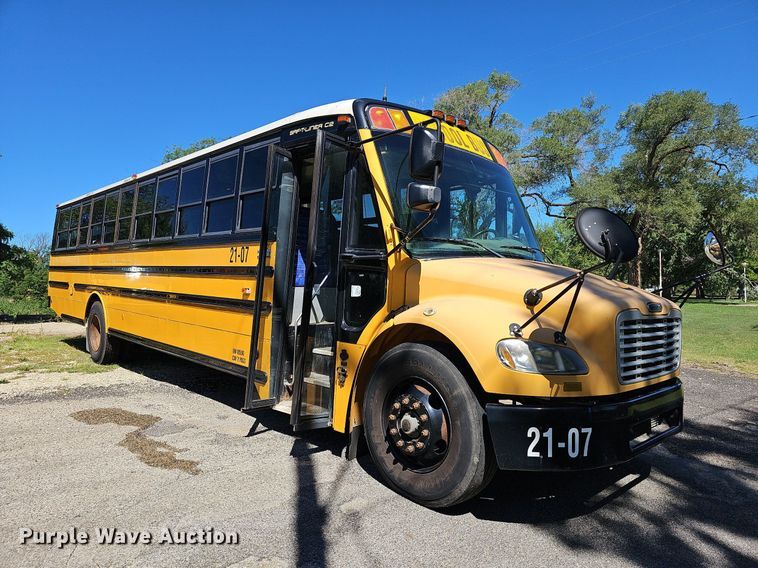 image for item NU9141 2007 Thomas Built  school bus