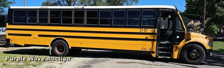 image for item NU9141 2007 Thomas Built  school bus