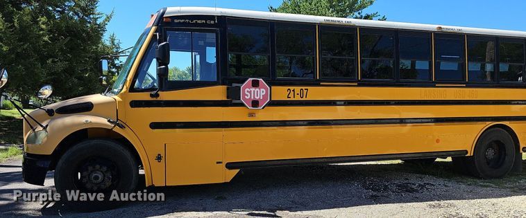 image for item NU9141 2007 Thomas Built  school bus