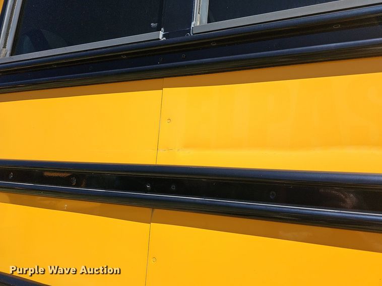 image for item NU9141 2007 Thomas Built  school bus