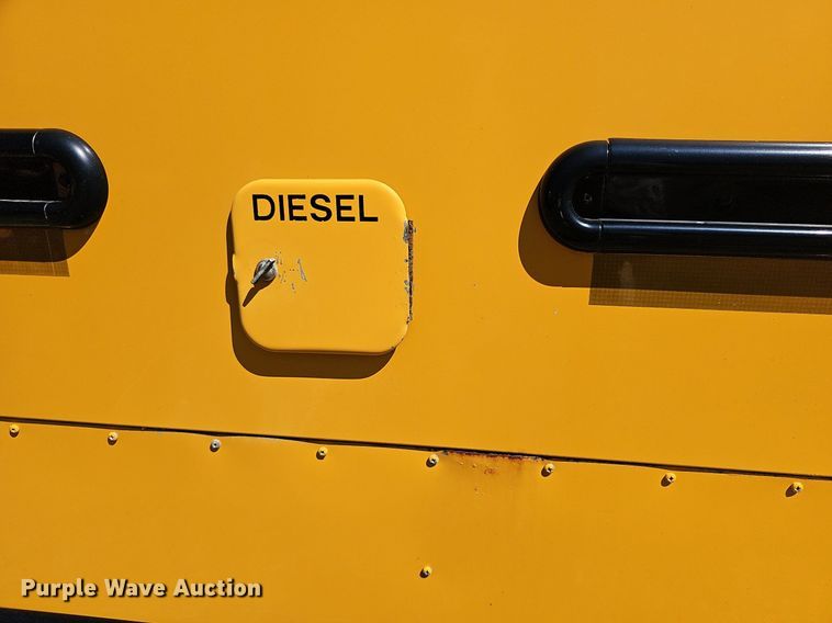 image for item NU9141 2007 Thomas Built  school bus